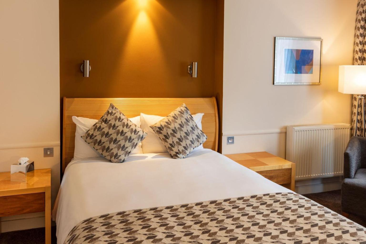 Hotel Britannia Leeds Bradford Airport Bramhope Esterno foto