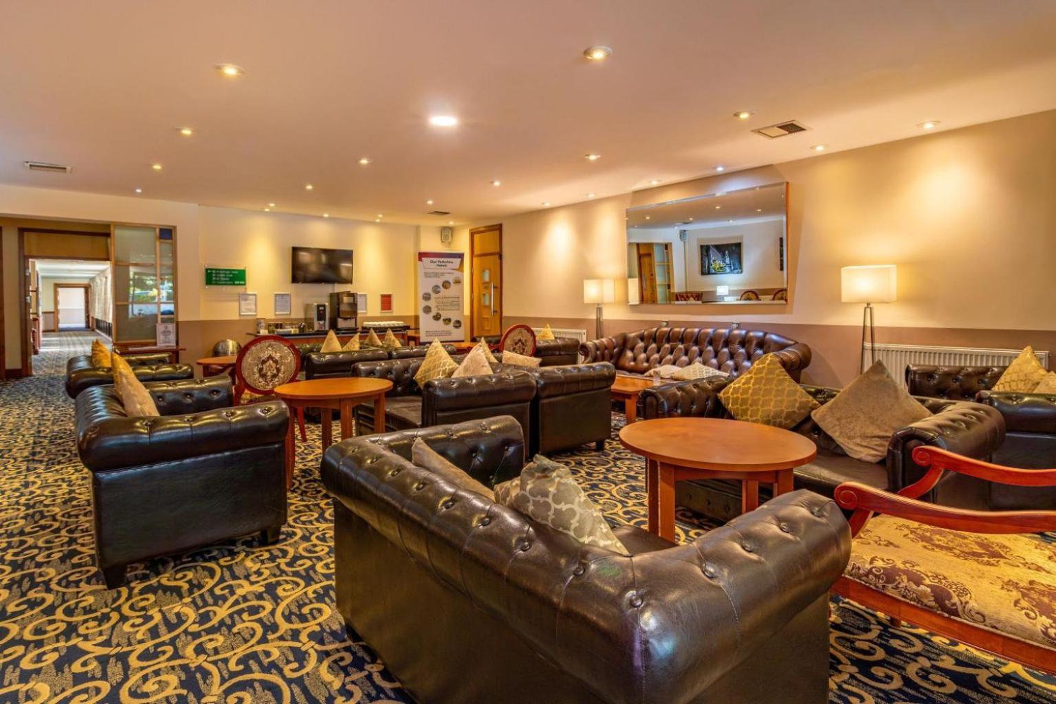 Hotel Britannia Leeds Bradford Airport Bramhope Esterno foto