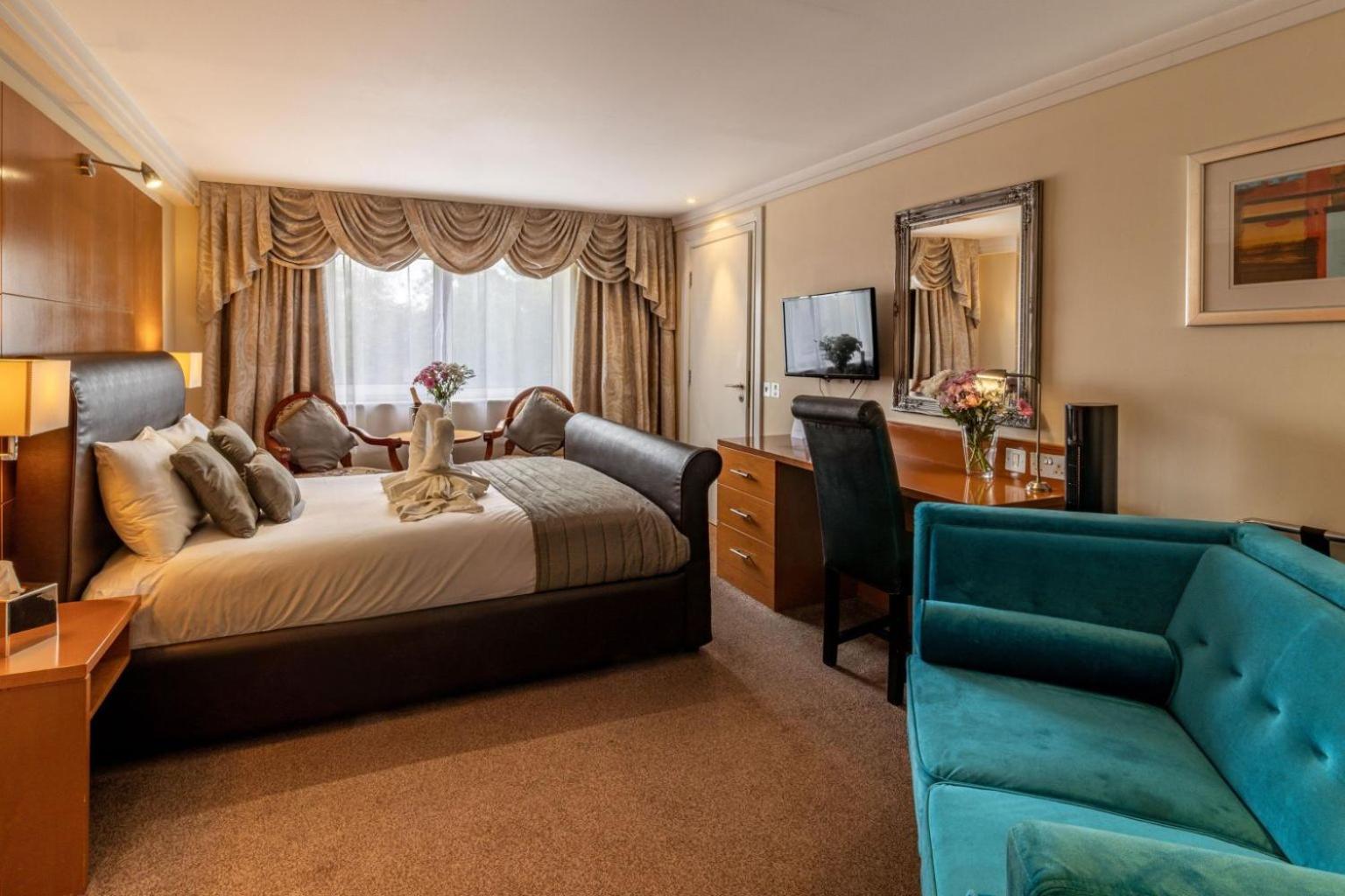 Hotel Britannia Leeds Bradford Airport Bramhope Esterno foto