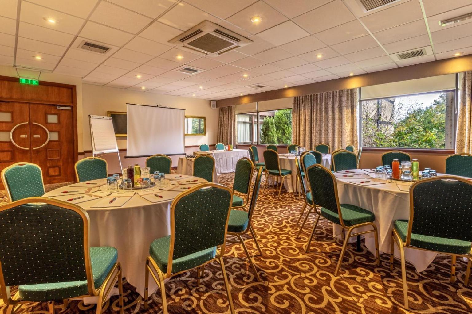 Hotel Britannia Leeds Bradford Airport Bramhope Esterno foto
