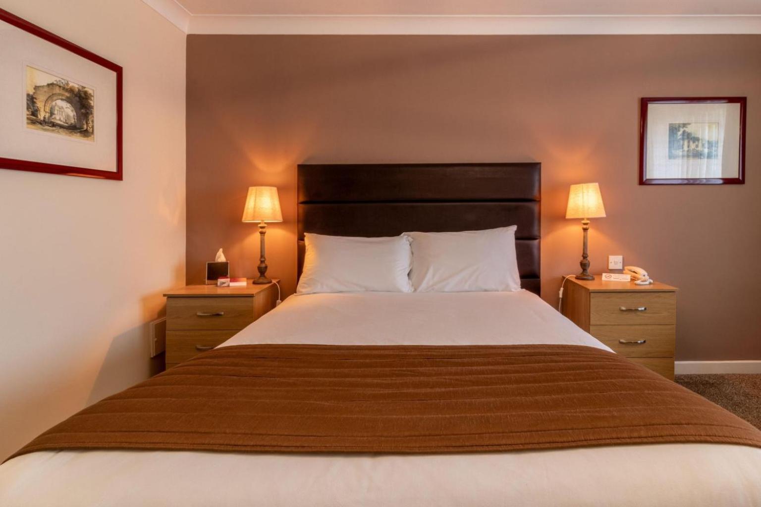 Hotel Britannia Leeds Bradford Airport Bramhope Esterno foto