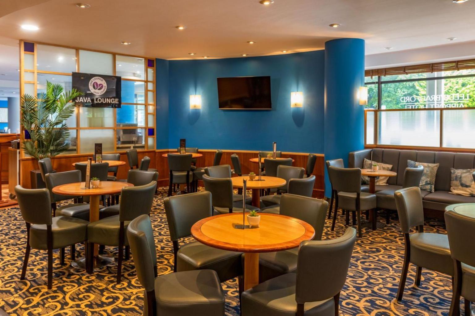 Hotel Britannia Leeds Bradford Airport Bramhope Esterno foto