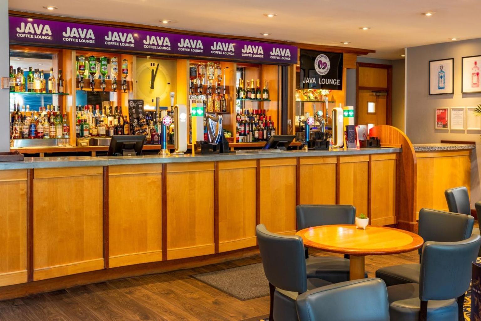 Hotel Britannia Leeds Bradford Airport Bramhope Esterno foto