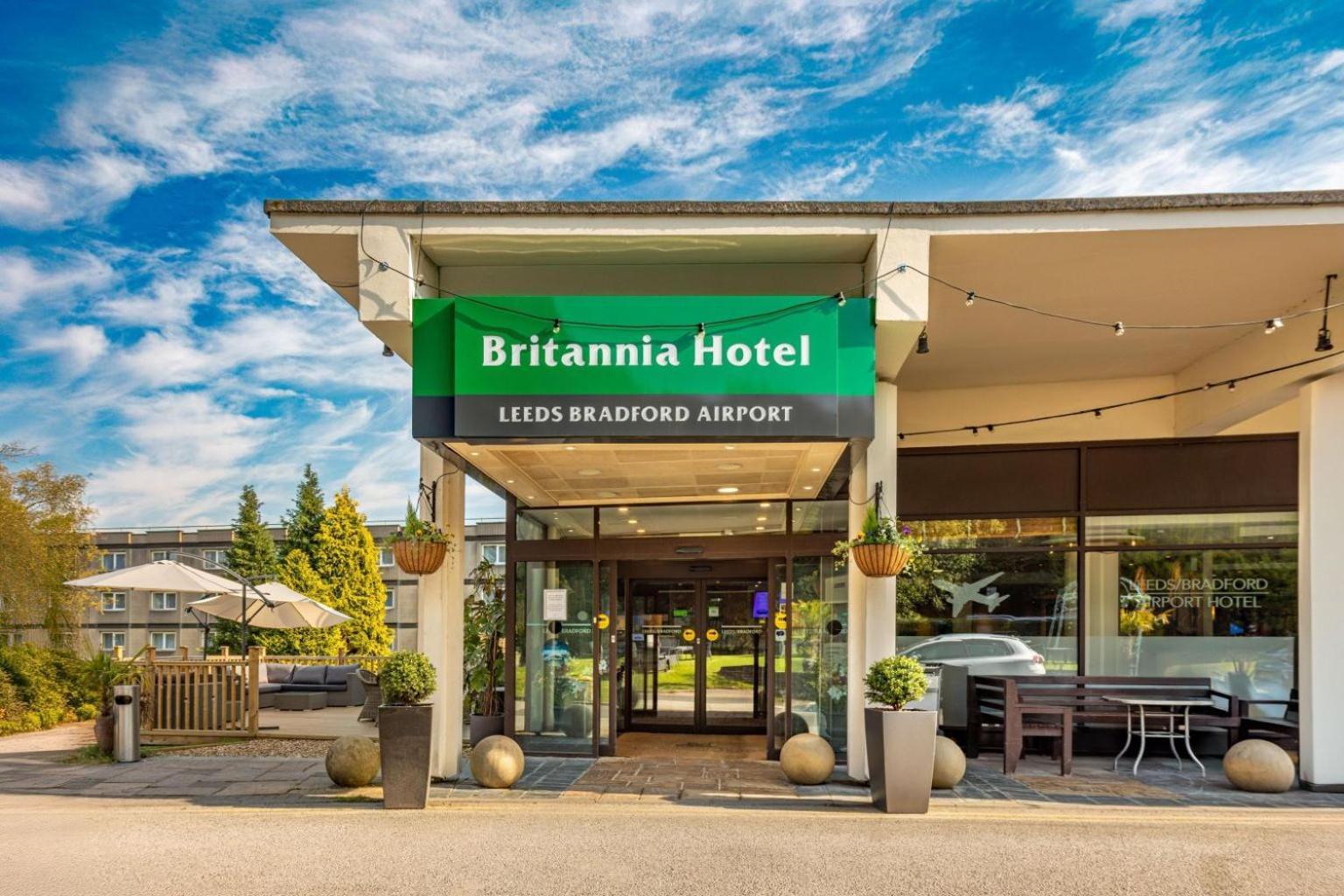 Hotel Britannia Leeds Bradford Airport Bramhope Esterno foto